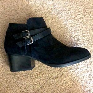 Black heel booties